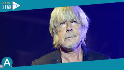 Romane Serda dévoile la faible pension alimentaire versée par Renaud, le chanteur réplique fermement