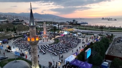 Acılar ilk iftarda paylaşıldı, 4 ilde 25 bin kişilik deprem dayanışması