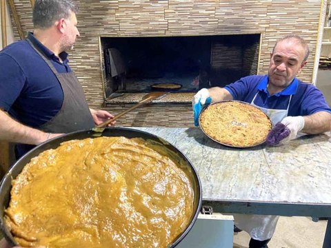 İftar ve sahur sofralarının vazgeçilmezi tahinli pide