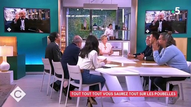 Laurent Ruquier tacle dans C à vous le chanteur Pierre Perret et son titre Paris saccagé : Une chanson pas très bien écrite, un clip mal fait - Regardez