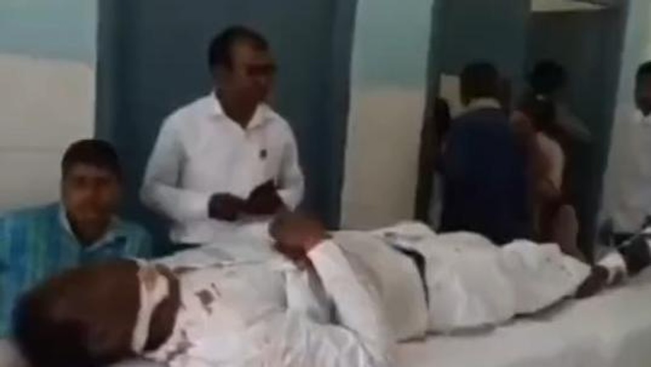 नालंदा: बाइक सवार शिक्षक को बाइक ने मारी टक्कर, अस्पताल में कराया गया भर्ती