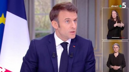 Emmanuel Macron a-t-il caché une montre à 80 000 euros en pleine interview ? Matthieu Belliard rétablit la vérité dans C à Vous