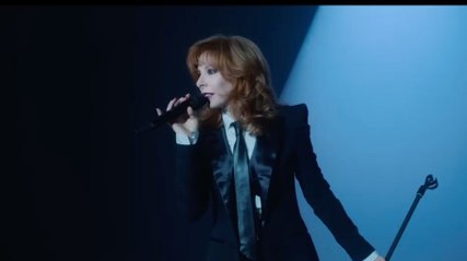 Mylène Farmer dévoile le clip de "L'Emprise", la bande originale de "Donjons & Dragons"