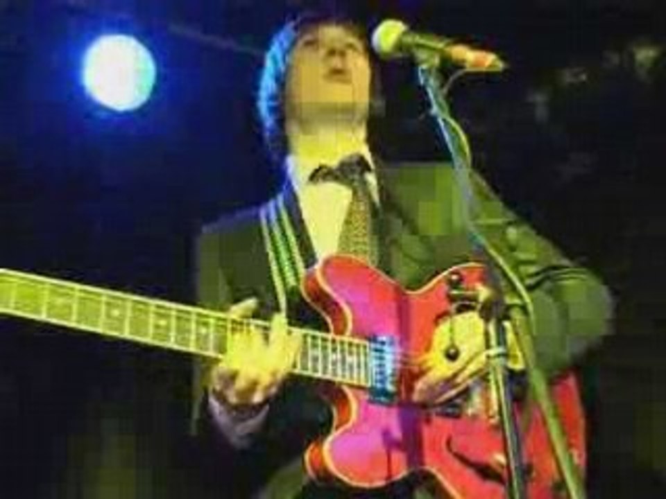 Kaiser Chiefs - Take My Temperature