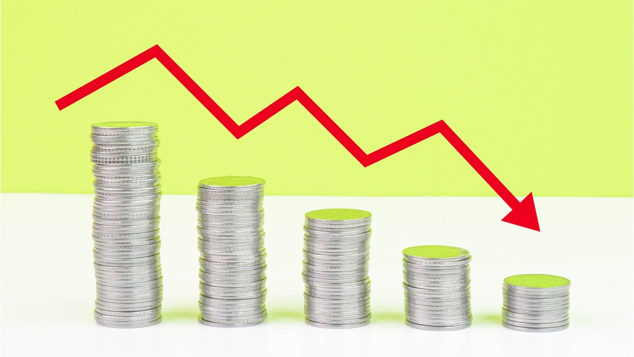 “La crise des banques est loin d’être finie et la France est en ébullition, gare au choc”