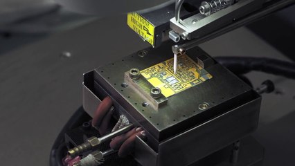 Microchip e semiconduttori, la battaglia che cambierà l'auto