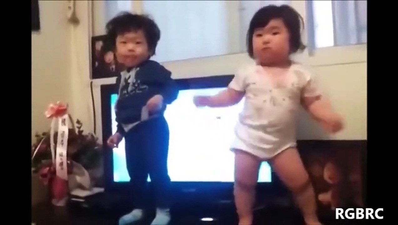 Funny Videos Of Babies Dancing Gangnam Style   Baby Gangnam Style   August 2015 Pocola