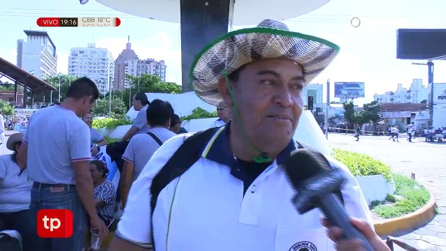 Calles y avenidas quedan expeditas en la capital cruceña tras finalizar el paro de maestros