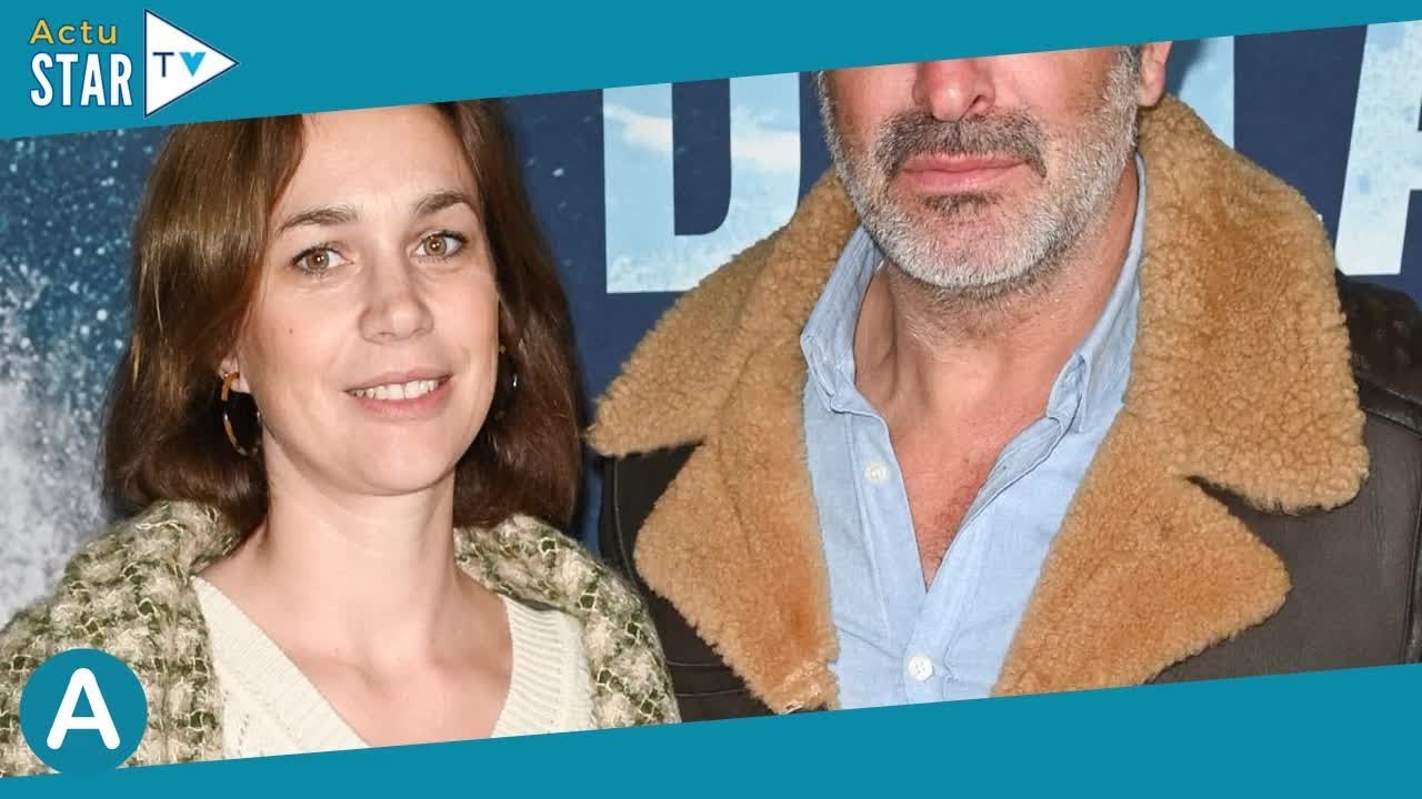 "Je ne force rien" : Jean Dujardin, papa très "nature" avec Alice, Jeanne, Simon et Jules