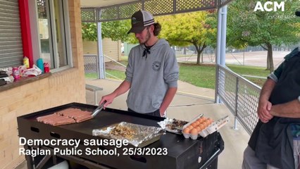 Democracy sausage at Raglan Public School | March 25, 2023 | Western Advocate