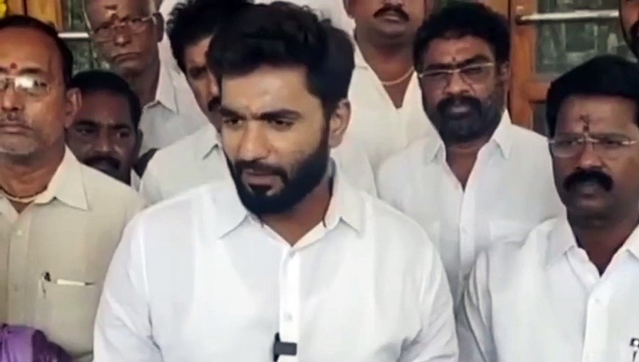 Nenu Kavalante Hero kinda Cheyagalanu