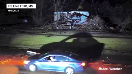 Tornado leaves town 'unrecognizable' in Mississippi