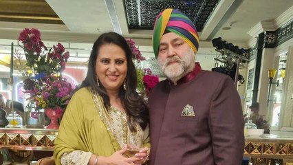 Descargar video: Actress Nilu Kohli Husband Harminder Singh Kohli Demise, कैसे हुआ Bathroom में निधन | Boldsky