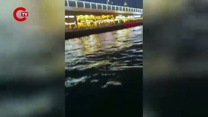 Karaköy'de denize düşen kişiyi tekne kaptanı kurtardı
