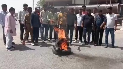 चूरूःराहुल गांधी की सदस्यता रद्द करने पर कांग्रेस ने किया विरोध प्रदर्शन,देखिए खबर
