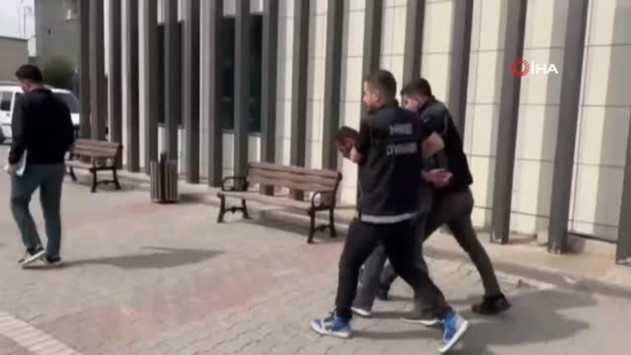 Sakız ambalajı içine saklanan uyuşturucu madde polisin gözünden kaçmadı