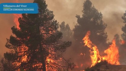 Continúan las labores de extinción del incendio de Villanueva de Viver