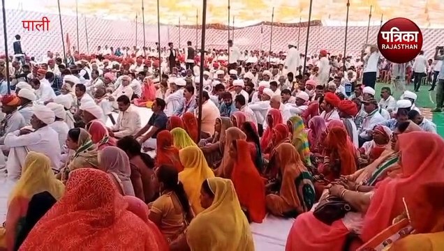 VIDEO : यहां पहले कांग्रेस का होली स्नेह मिलन, फिर प्रदर्शन, पैदल मार्च