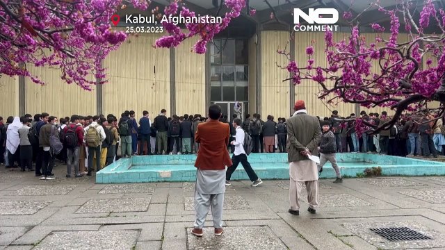 Afghan boys miss start of school year after Taliban fails to announce reopening