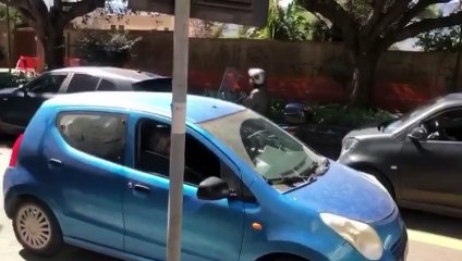 Palermo, auto in coda alla Favorita per il cantiere in viale Margherita di Savoia