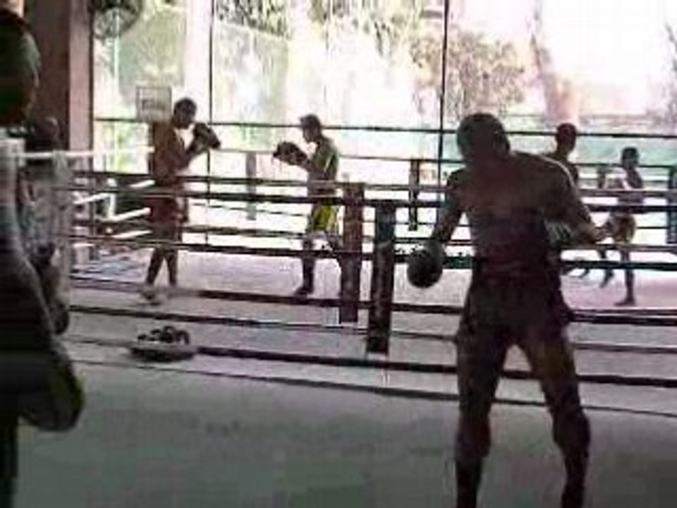 yodseanklai fairtex training pattaya