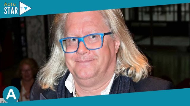 Réforme des retraites : Pierre-Jean Chalençon scandalisé par sa rue jonchée d’ordures