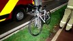 Adolescente fica ferido após sofrer queda de bicicleta na Avenida Brasil