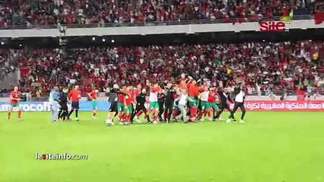 _سير سير_..هكذا احتفل الركراكي و لاعبي المنتخب الوطني مع الجماهير المغربية بعد الفوز على البرازيل