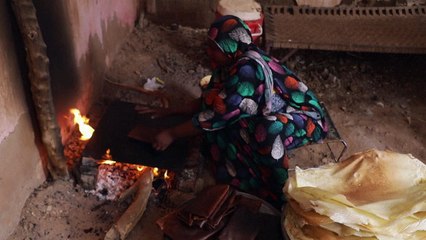 "الحلو المر"... مشروب السودانيين الأول في رمضان