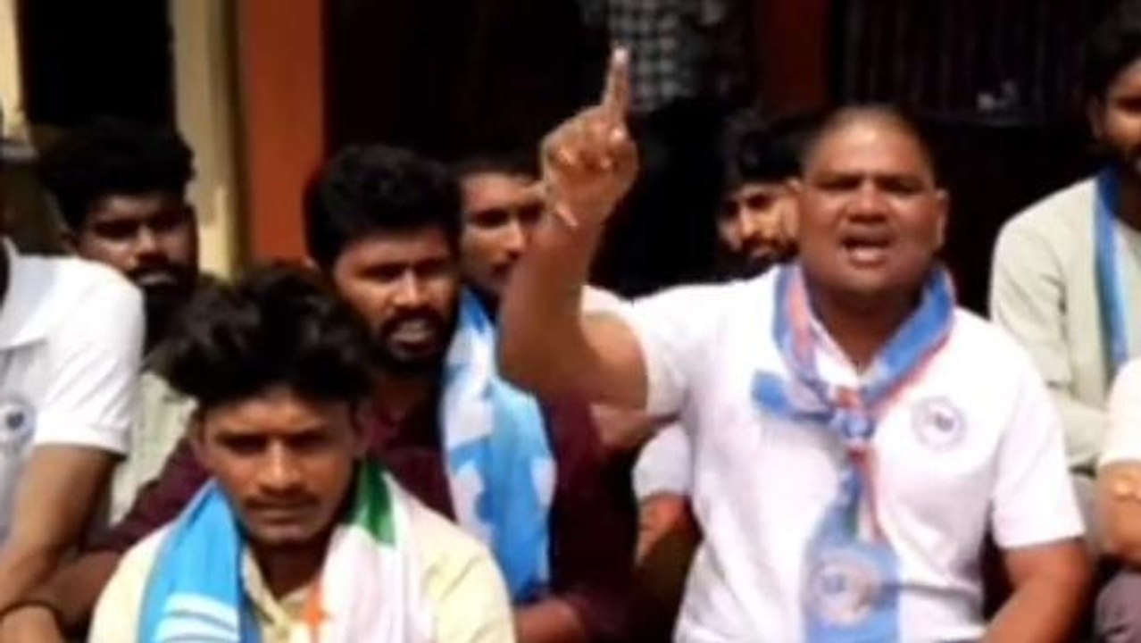 భూపాలపల్లి: ఆరు నెలల క్రితం వినతిపత్రం ఇచ్చాం.. చర్యలేవి..!