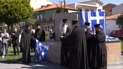 Μαλεσίνα: Εγκαινιάστηκαν δύο νέα μνημεία αφιερωμένα στους ήρωες του 1821 και η αναπλασθείσα πλατεία Ελευθερίας