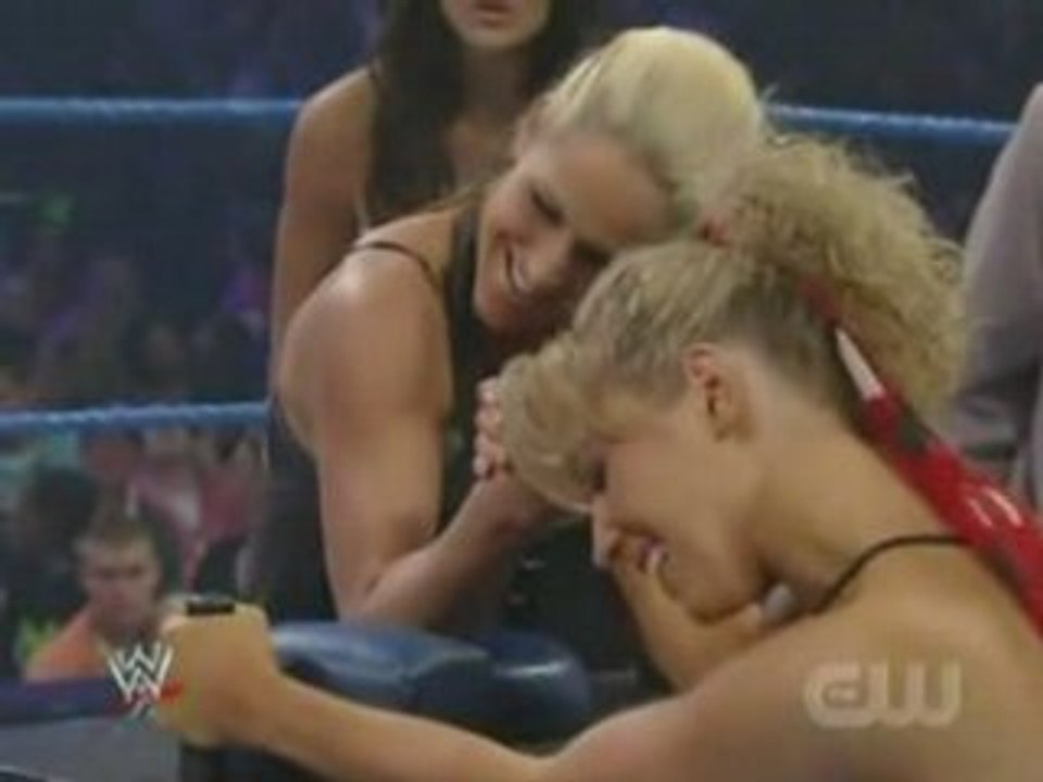 03.21.08 WWE SmackDown Divas Arm Wrestling