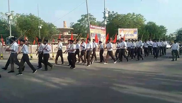 Video झुंझुनूं में आरएसएस का पथ संचलन, देखें वीडियो