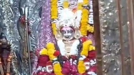 उज्जैन: चैत्र नवरात्रि के पांचवे दिन हरसिद्धि मंदिर में उमड़ा श्रद्धालुओं का जनसैलाब