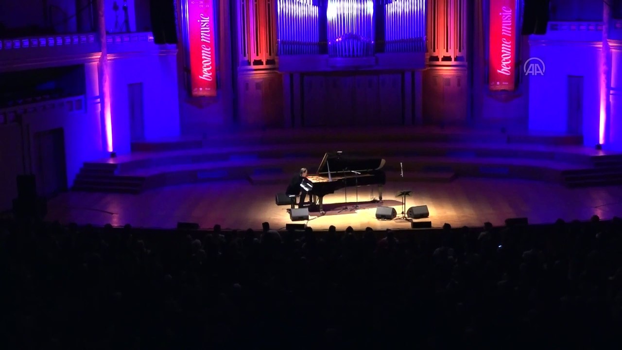 Fazıl Say ile Serenad Bağcan depremzedeler için Brüksel'de sahne aldı