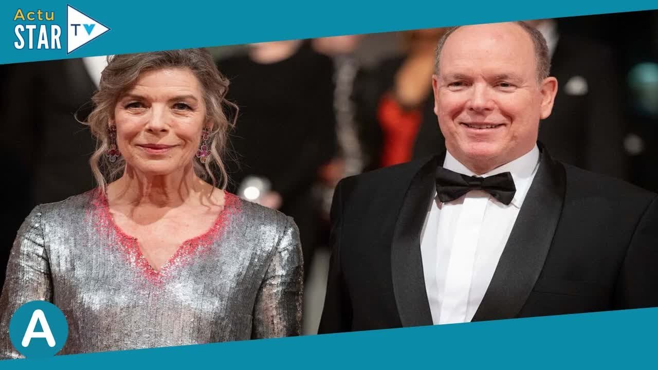 Charlotte, Caroline, Béatrice… Les femmes de la famille princière de Monaco font le show au Bal de l