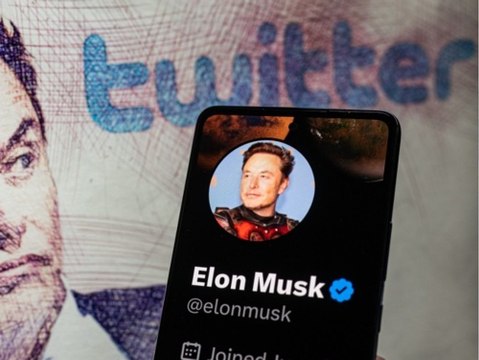 Seit Elon Musks Übernahme: Wert von Twitter hat sich halbiert