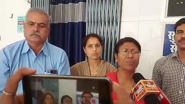 BMO arrested taking bribe of 25 thousand rupees