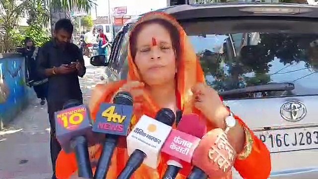 Video:विहिप की फायर ब्रांड नेत्री साध्वी प्राची का विवादित बयान