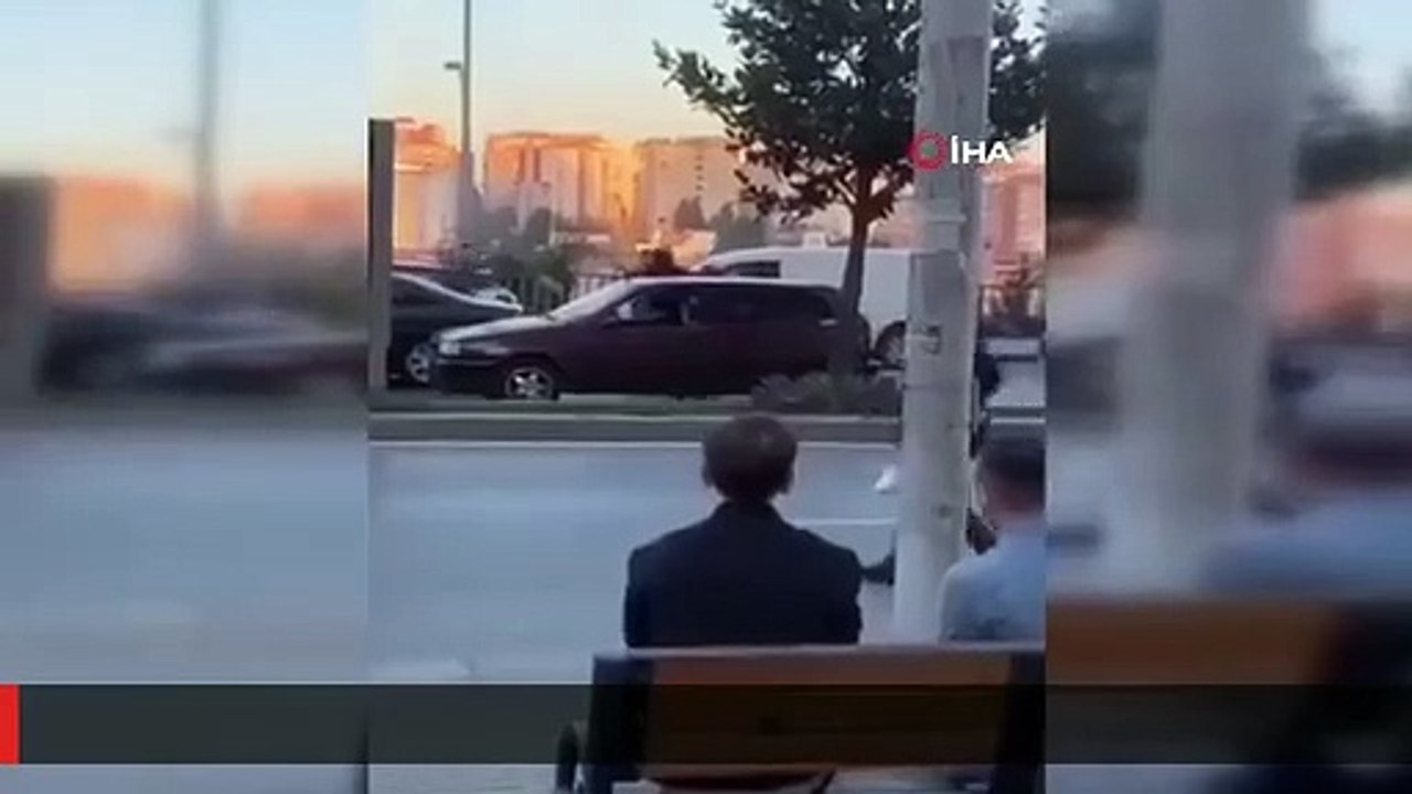 Başakşehir'de trafikte yumruk yumruğa kavga kamerada