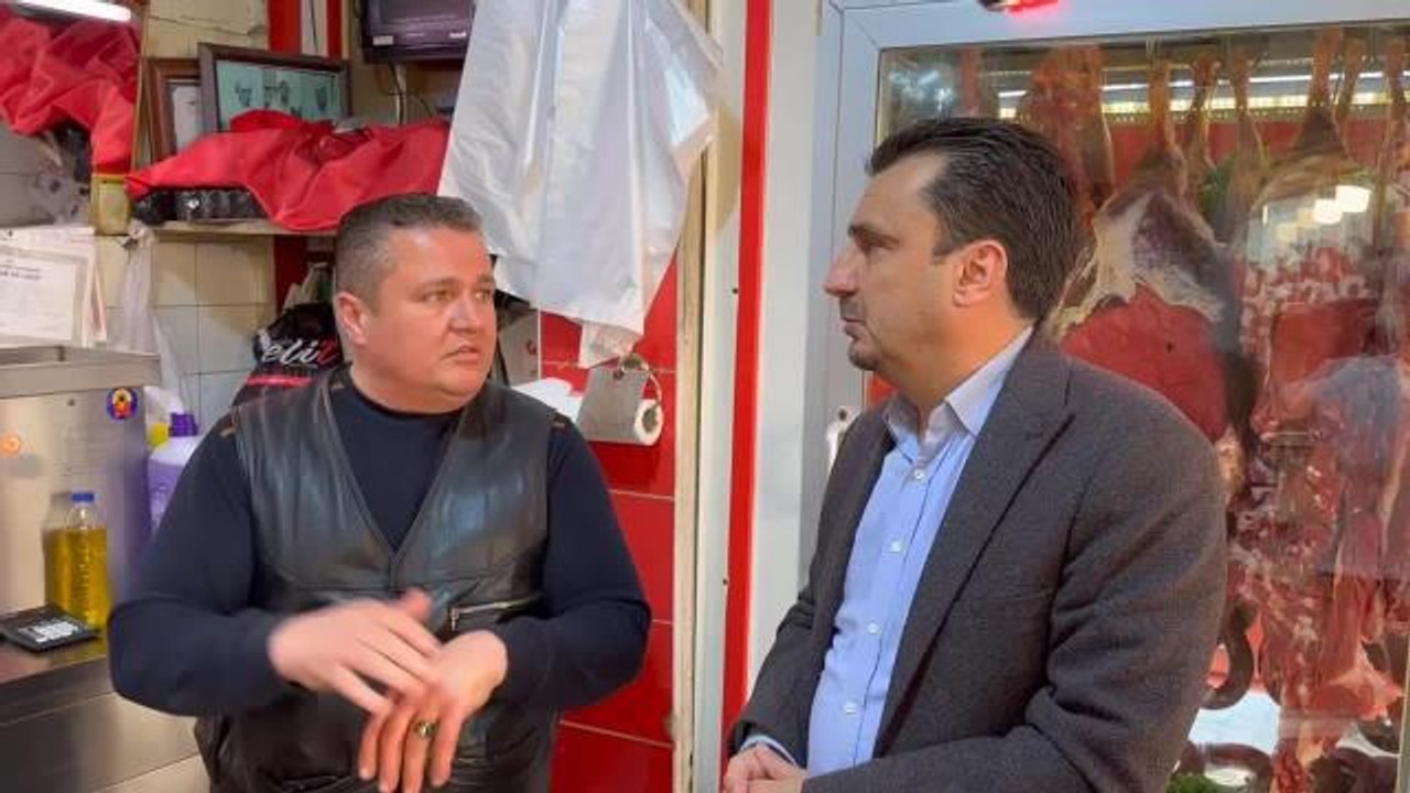 Manisalı Kasap: Vatandaş Bir Peynirciye Gidecek, Bir de Bize Gelecek; Bin Lira. Vatandaşın Alım Gücü Yok. Gelir Gider Tablosu Bozuk