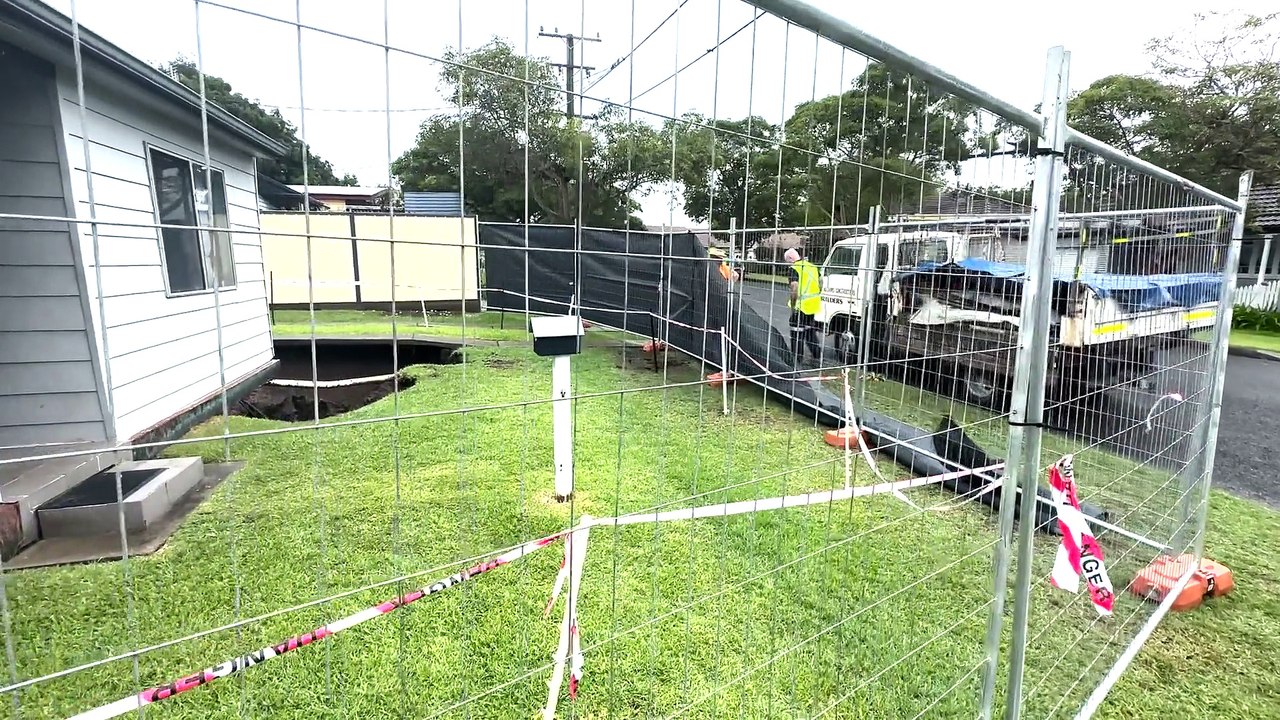 A second sinkhole opens on Platt Street at Wallsend | Newcastle Herald | March 27, 2023