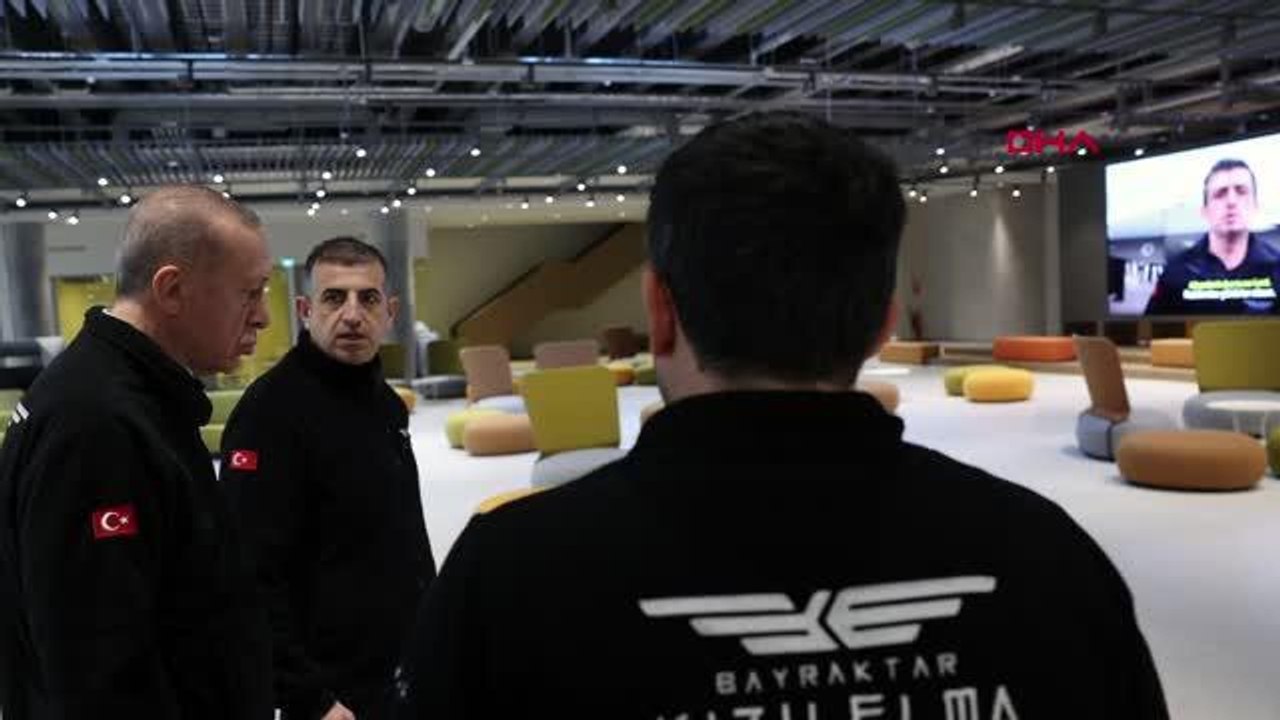 İSTANBUL-CUMHURBAŞKANI ERDOĞAN ÖZDEMİR BAYRAKTAR MİLLİ TEKNOLOJİ MERKEZİ'Nİ ZİYARET ETTİ