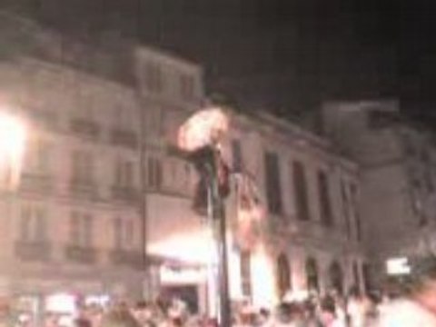 Fête de Bayonne à coté de l' église férias