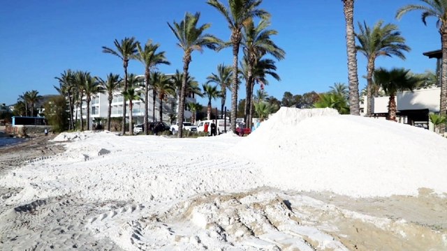 Sezon öncesi plajlara mermer tozu dökülmesini zabıta önledi