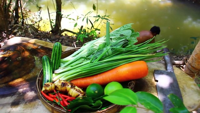 Cooking Cow Intestine Recipe - Cook intestine cow,pork eat with Chili Sauce delicious Food