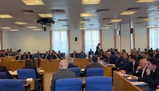 En Düşük Emekli Maaşını 7 Bin 500'e, Emekli İkramiyesini 2 Bin Liraya Çıkaran Düzenlemenin Görüşmeleri Meclis Plan Bütçe Komisyonu'nda Başladı