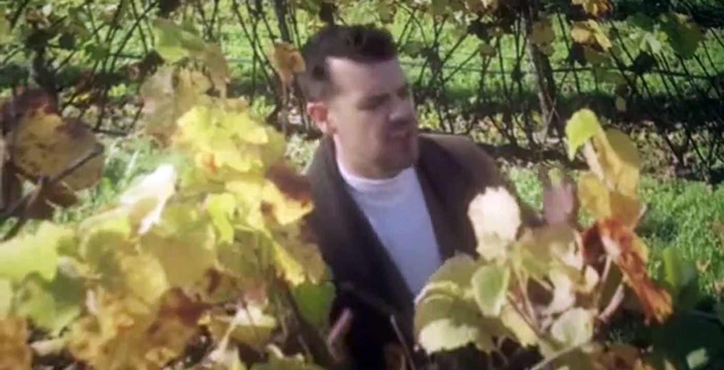 Bartlett S01 E02