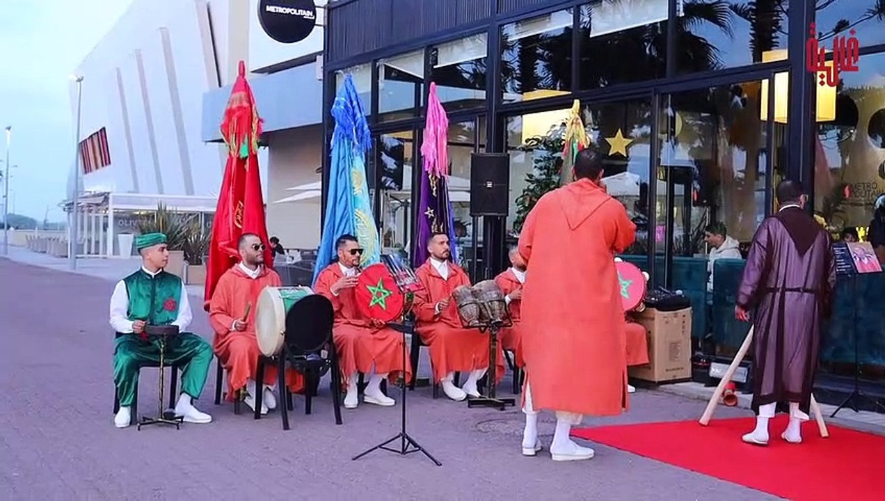 نشاط وبهجة.. معطم _Metropolitain_ يقدم إفطارا شهيا في رمضان بحضور المشاهير