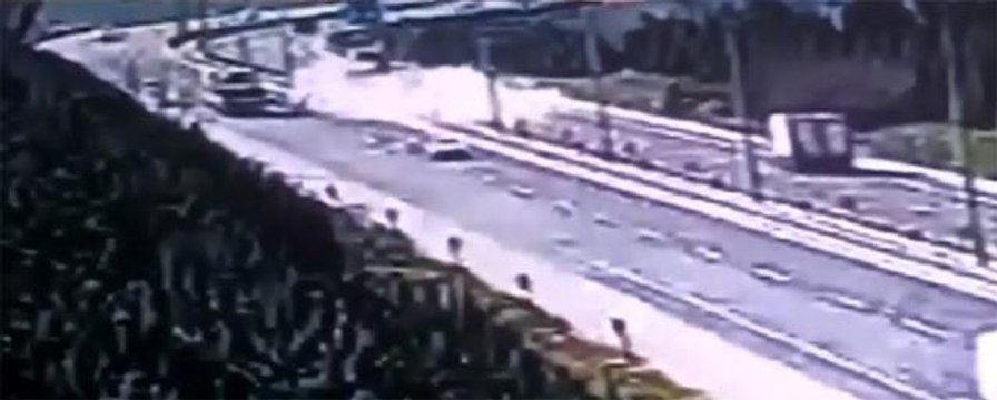 Silivri'de 6 kişinin hayatını kaybettiği feci kaza kamerada